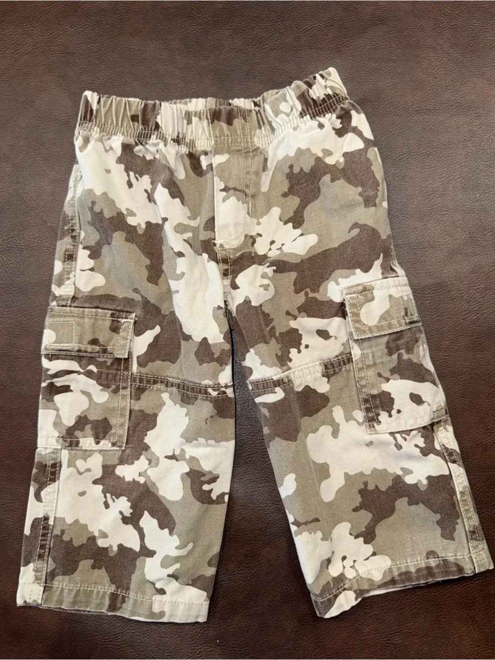 Bundle of 6 18 months boys pants.